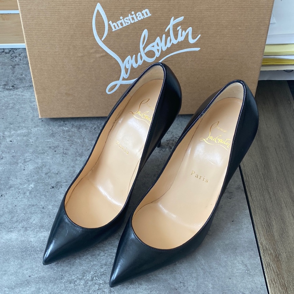 Christian Louboutin Pigalle Follies in black Napa shiny leather. Like new, sz 37